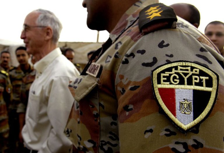 Egypte: une nouvelle loi pour protéger certains hauts gradés de l’armée