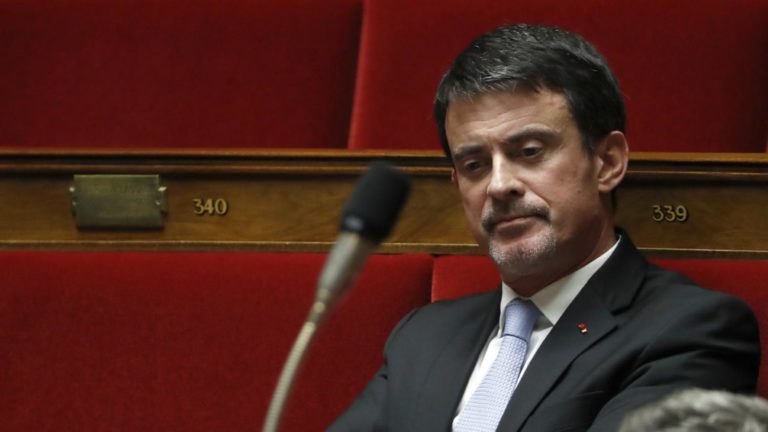 Espagne: L’ex-chef du gouvernement français Valls peut bénéficier d’une protection à vie sur le territoire national