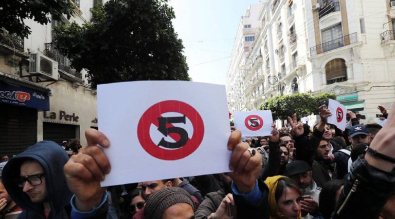 Algérie : Manifestations historiques refusant le 5ème mandat