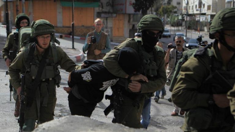 29 palestiniens arrêtés par l’occupation en Cisjordanie