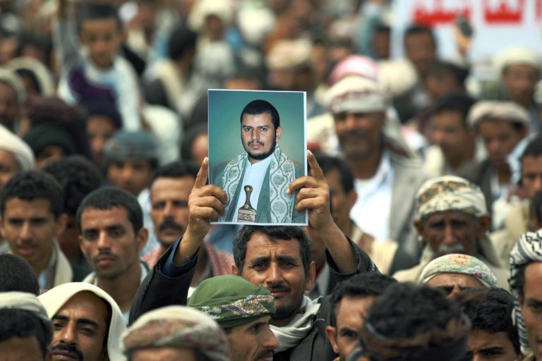 Yémen : les États-Unis désignent les Houthis comme « groupe terroriste »