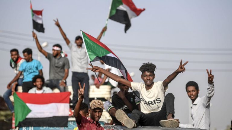 Soudan : L’accord soulage le monde et pousse Hemeti a expliqué l’état des subventions saoudiennes et émiraties  