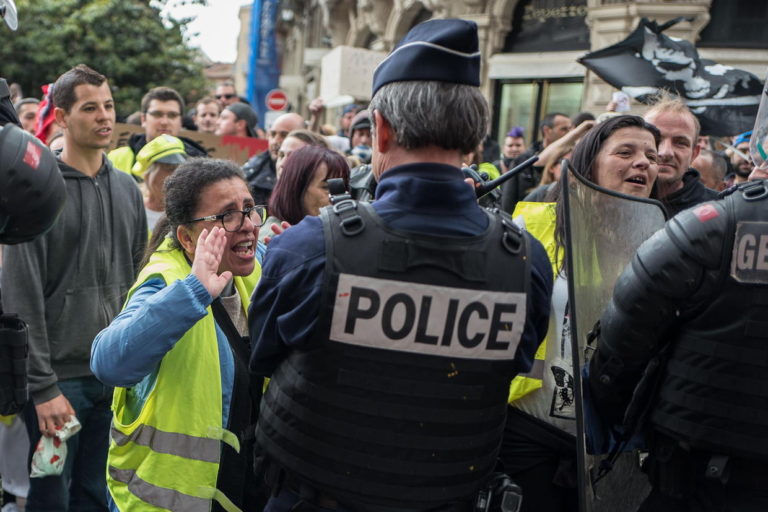 France: Gilets jaunes acte 29 en continu