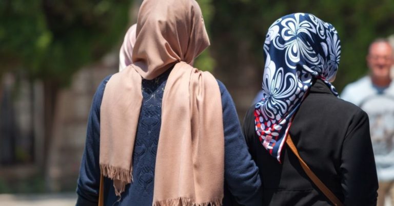 Australie: violente agression contre une femme musulmane enceinte