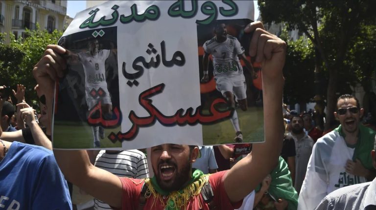 Les Algériens poursuivent leur mobilisation pour la 22e semaine consécutive