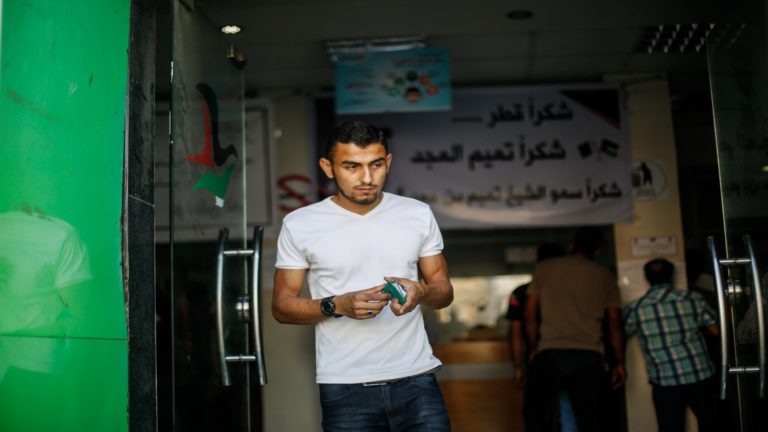 Bande de Gaza : Les subventions qataries soulagent des milliers de Palestiniens