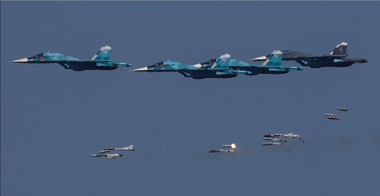 Idleb: 3 civils tués dans des raids aériens russes sur la zone de désescalade
