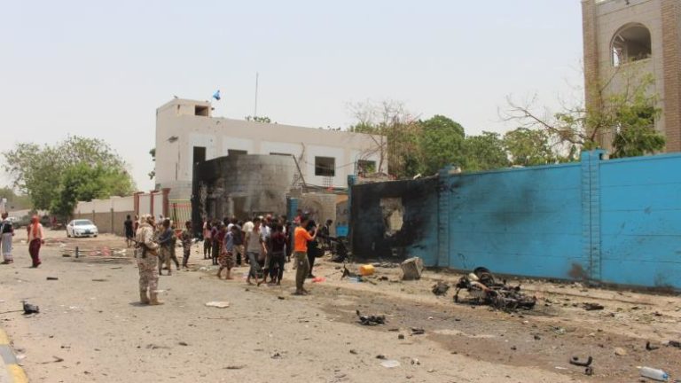 Yémen: Des raids aériens lancés par la coalition arabe ciblent des sites contrôlés par les houthis