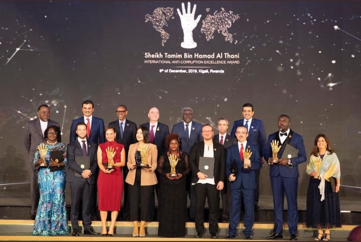 Le prince du Qatar récompense les lauréats du «Prix d’excellence de lutte anti-corruption» 