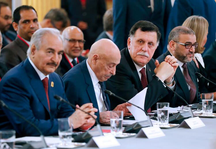 Haftar disposé à signer un accord de cessez-le-feu et le GNA refuse l’offre, affirme Lavrov