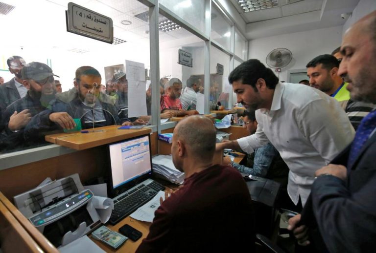 Bande de Gaza: Pour la 13ème fois, des milliers de Palestiniens reçoivent les allocations qataries
