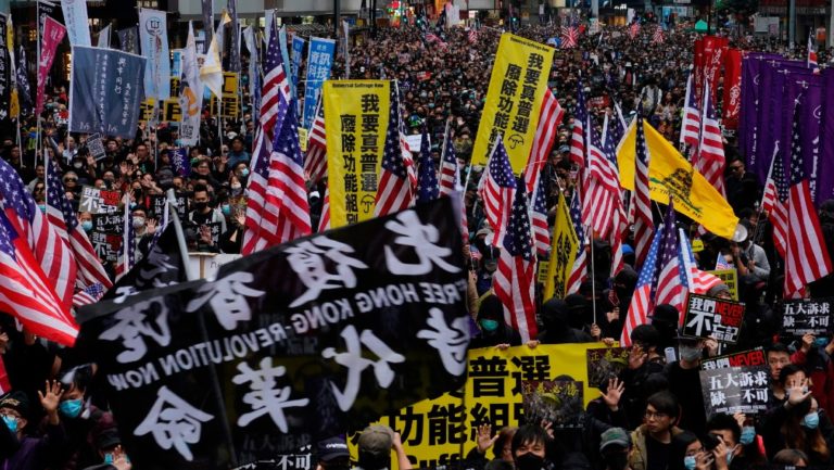 Première manifestation pro-démocratie de 2020 à Hong Kong, 400 arrestations