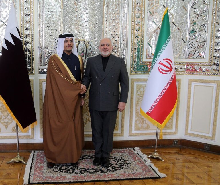 De Téhéran, le ministre qatari des Affaires étrangères appelle au calme et à la désescalade  