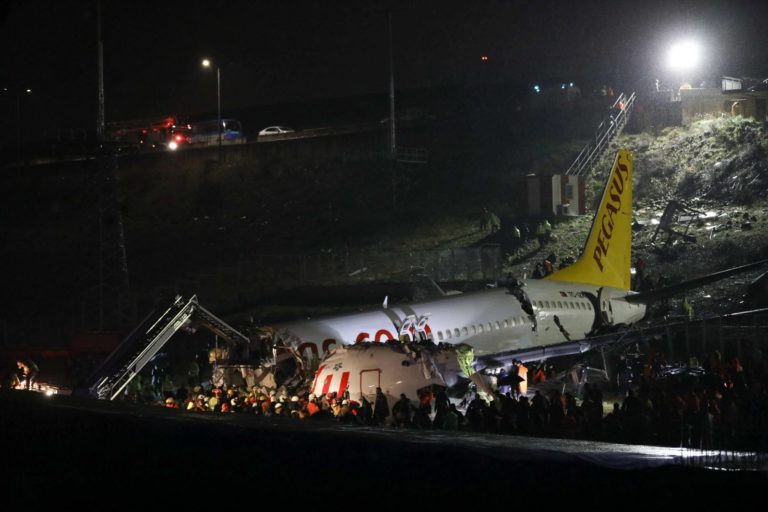 Accident d’avion à Istanbul: 52 blessés hospitalisés