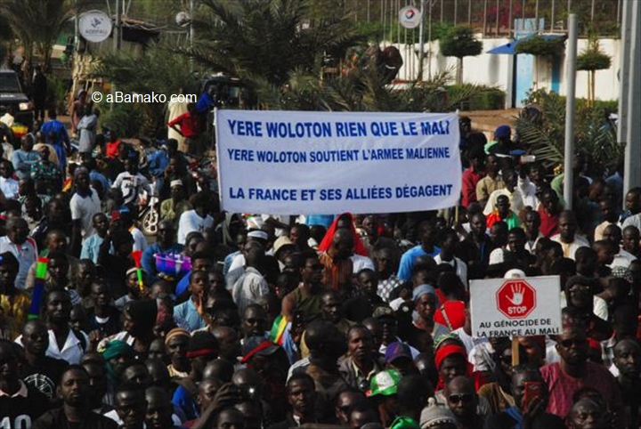 Mali: des patriotes revendiquent le départ des forces françaises