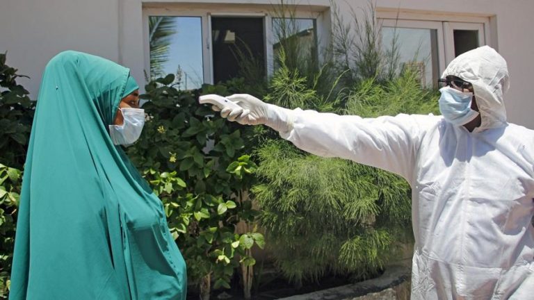 Libye : 12 nouveaux cas d’infection au Covid-19 portent le bilan à 168 cas