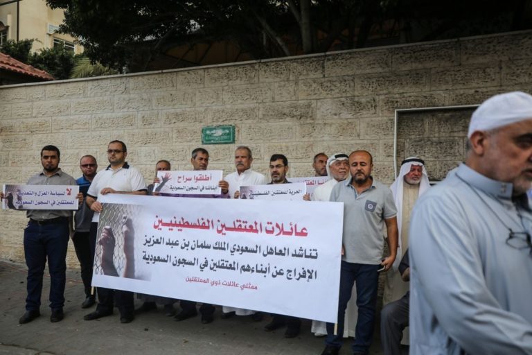 Les Houthis proposent d’échanger des prisonniers saoudiens contre les Palestiniens prisonniers à Riyad