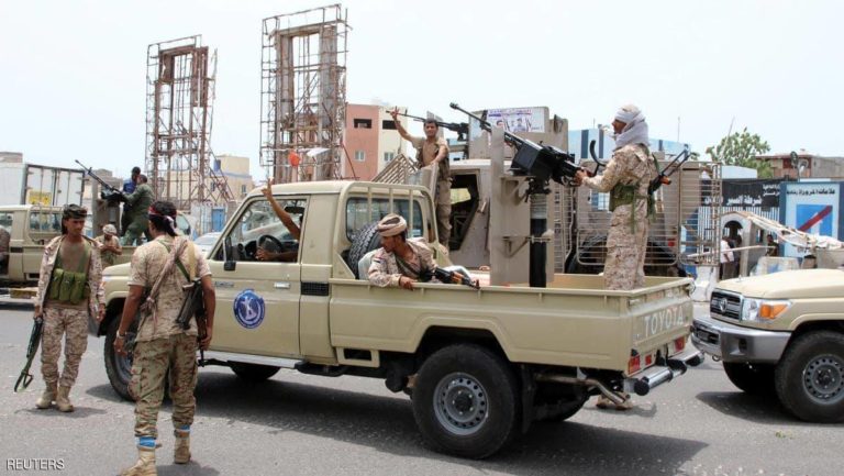 Yémen : Affrontements entre des milices soutenues par les EAU et les troupes alliées de l’Arabie saoudite, à Aden  