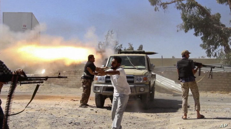 Guerre en Libye : 12 miliciens pro-Haftar neutralisés et 9 véhicules blindés détruits au sud de Tripoli