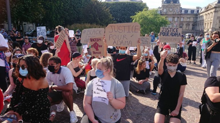 France: au moins 18 personnes interpellées dans des manifestations contre les violences policières