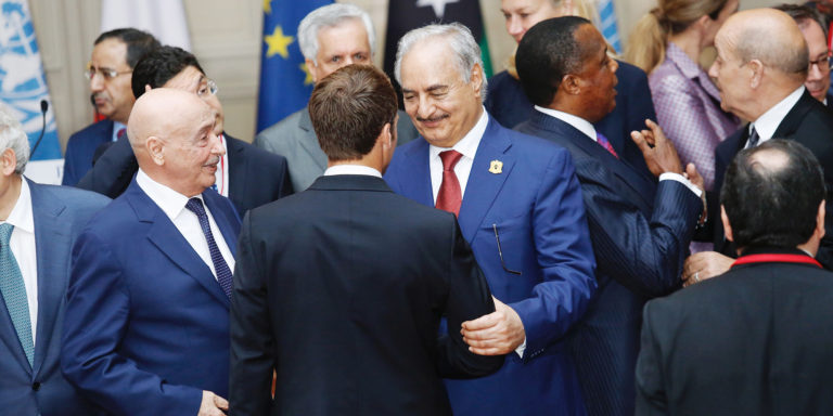 Le chef de la diplomatie française et la DGSE soutiennent Haftar en Libye
