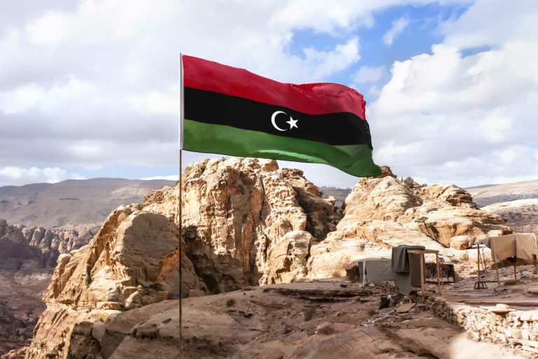 Libye: la France, l’Italie et l’Allemagne appellent à « cesser immédiatement les combats »