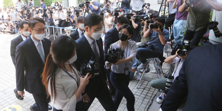 Corée du Sud: L’héritier du géant sud-coréen Samsung comparait devant un tribunal de Séoul