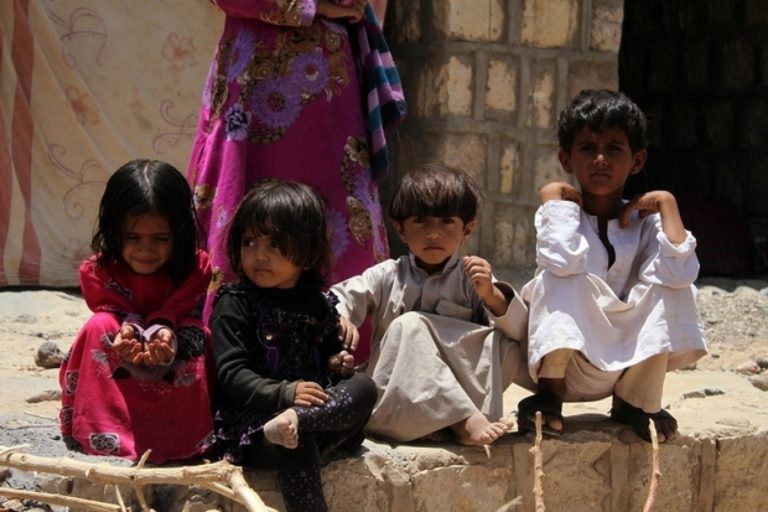 Yémen: des millions d’enfants risquent de se retrouver « au bord de la famine »