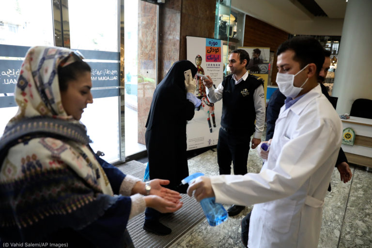 Iran/Covid-19: la situation s’aggrave enregistrant 220 180 contaminations depuis l’apparition du virus