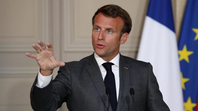 Qatar 2022 : Pour Emmanuel Macron, « il ne faut pas politiser le sport »