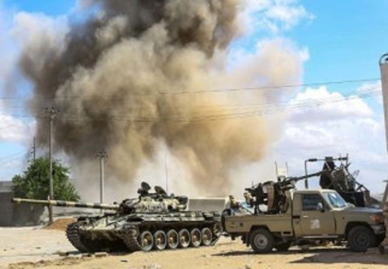 Les milices de Haftar à al-Jofrah reçoit des renforts militaires, affirme l’armée libyenne