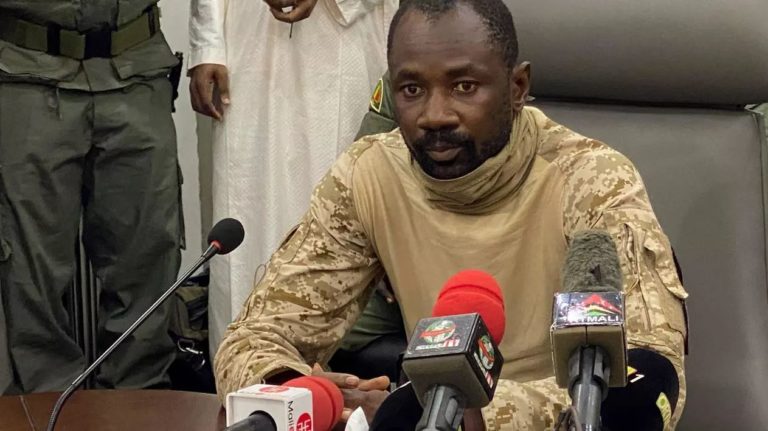 Mali : le colonel Assimi Goïta est désormais le premier dirigeant du pays