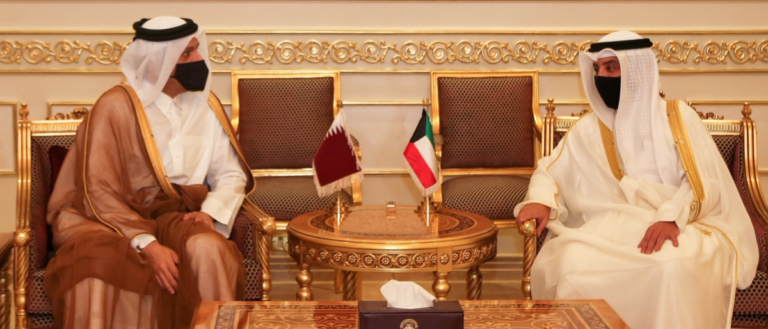 Les ministres des Affaires étrangères du Qatar et du Koweït discutent des évolutions régionales
