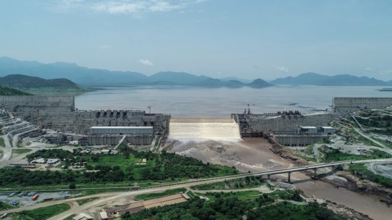 L’Éthiopie lance la production d’électricité du grand barrage de la Renaissance