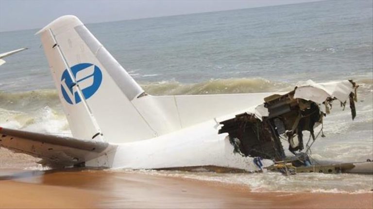 France : une collision entre deux avions fait cinq morts en Indre-et-Loire (Ouest)