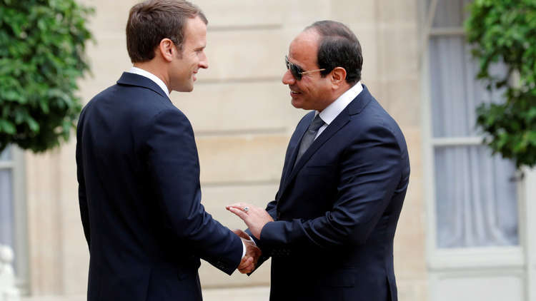 Macron contacte al-Sissi pour calmer la colère populaire à l’ombre des caricatures outrageuses au prophète Mahomet