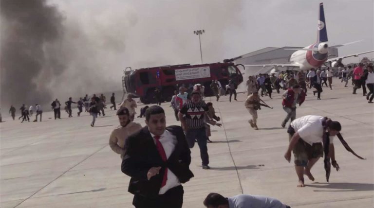 Yémen : 13 morts et 65 blessés dans les explosions de l’aéroport d’Aden