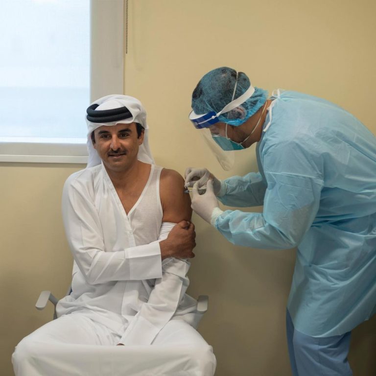 Covid-19: l’émir du Qatar s’est fait vacciner