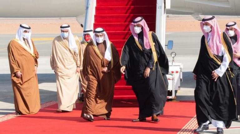 Le prince héritier de Bahreïn se rend en Arabie saoudite pour participer au sommet du Golfe