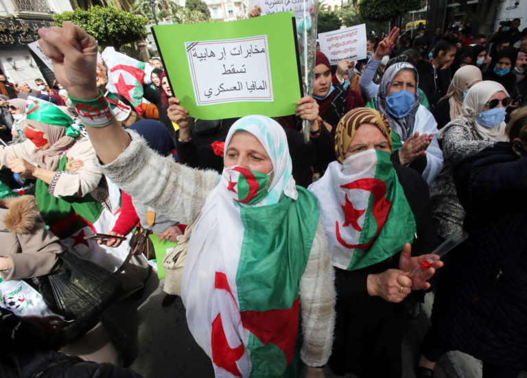 Algérie: les étudiants du Hirak réoccupent les rues de la capitale