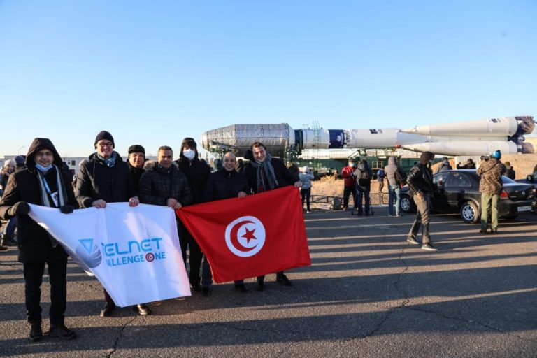 Report du lancement du satellite tunisien, Challenge One, pour des raisons climatiques