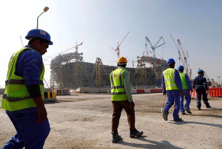Qatar 2022 : Doha nie les déclarations du Guardian au sujet de la mort de 6500 ouvriers