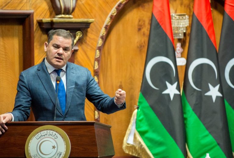 Al-Araby al-Jadeed : «Une médiation égyptienne arrange une rencontre entre le Premier ministre libyen et Khalifa Haftar»  