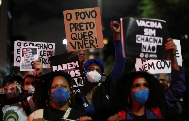 Brésil: des milliers manifestent contre le racisme et la violence policière