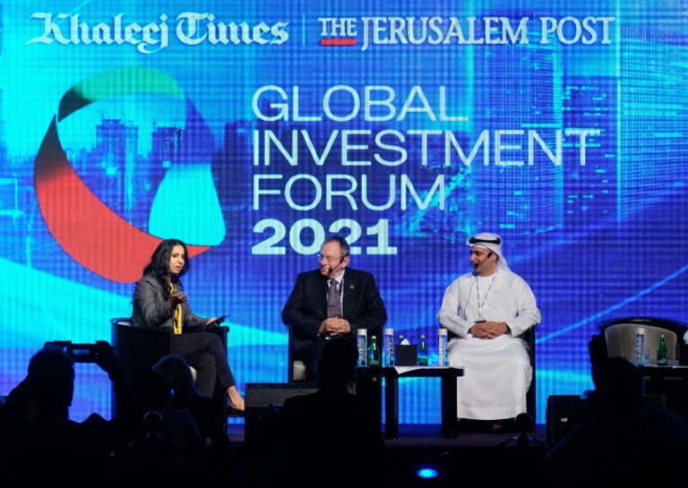 Des hommes d’affaires émiratis et israéliens discutent, à Dubaï, comme si l’offensive à Gaza ne fut jamais