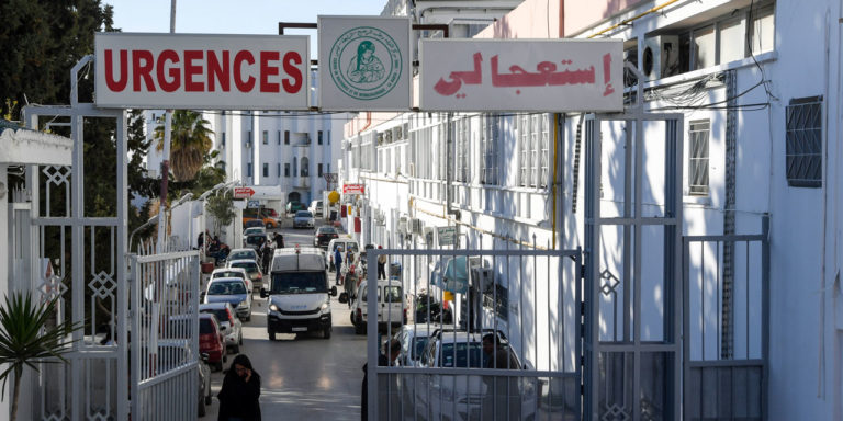 Un député tunisien privé de couverture sociale lance un appel pour faire opérer sa femme