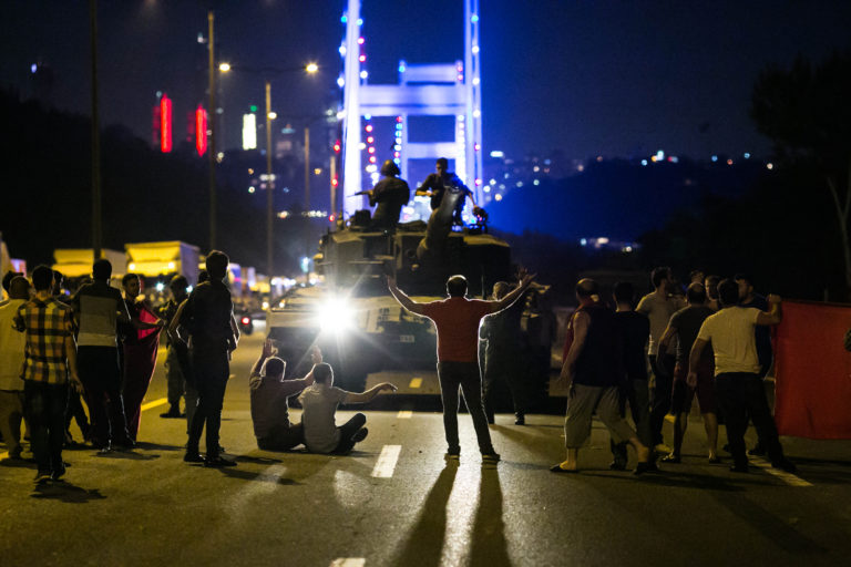 La Turquie lance un mandat d’arrêt contre 51 personnes en lien avec une tentative de coup d’Etat