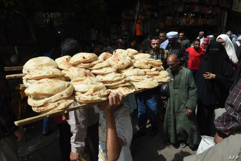 L’Egypte augmente le prix du pain de 300 %