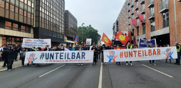 Berlin: Des milliers de personnes défilent contre le manque de justice sociale