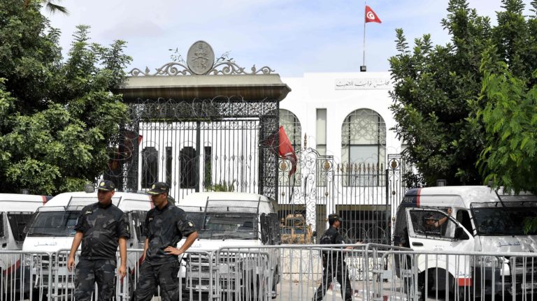  La Tunisie risque d’être exclue du Sommet pour la démocratie